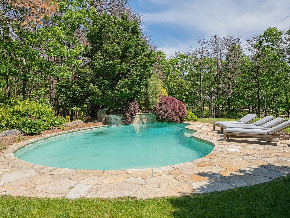 18 Wireless Way, Southampton, NY 11968 Zillow