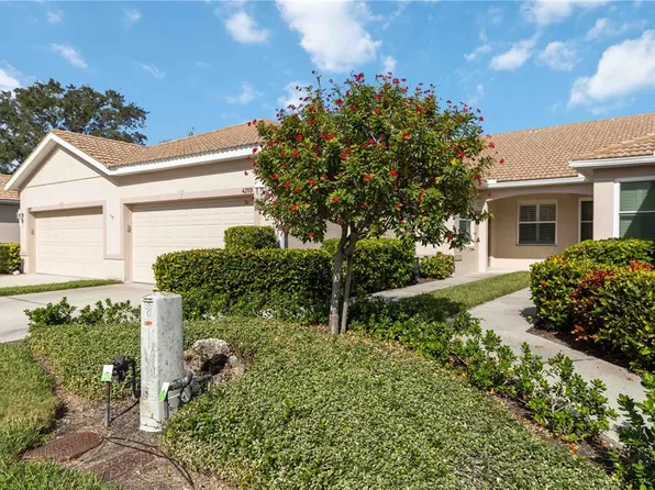 4209 Cascade Falls Dr, Sarasota, FL 34243
