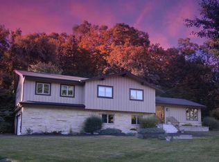 17900 Anthony Ln, Brookfield, WI 53045