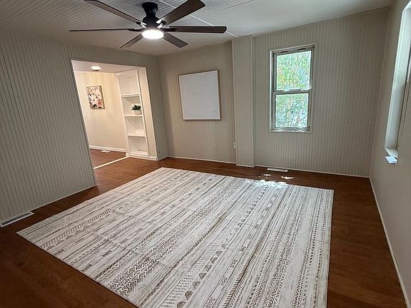 5th image of 810 Knoxville Rd