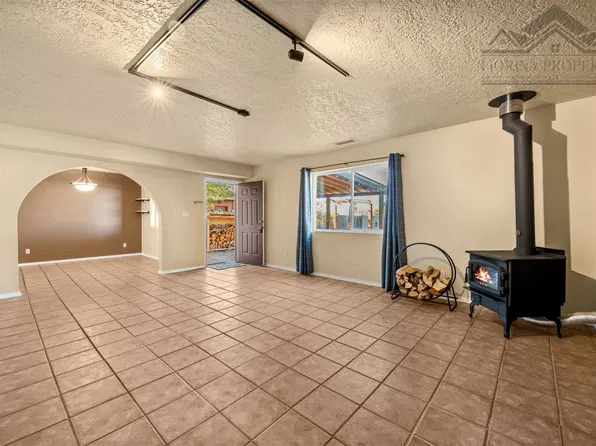 521 Camino Solano, Santa Fe, NM 87505