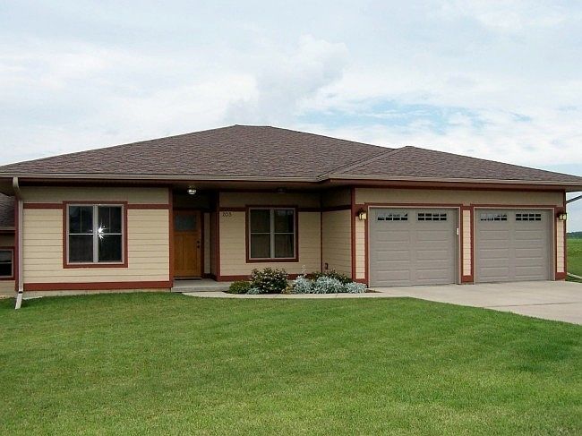 1st image of 203 W Diamond Oaks Dr