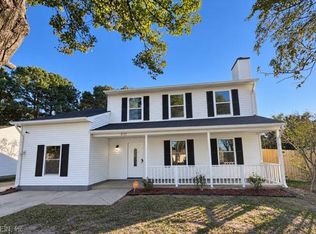 2725 Spinners Way, Chesapeake, VA 23323