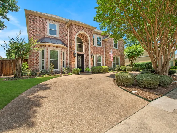 2327 Clearspring Dr N, Irving, TX 75063