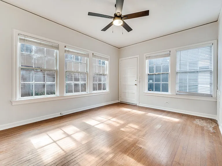 4315 Gilbert Ave — Photo 16
