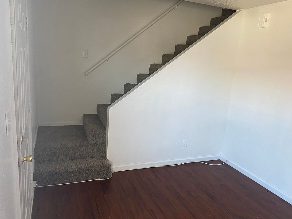 1st image of 5243 Chippendale Ln