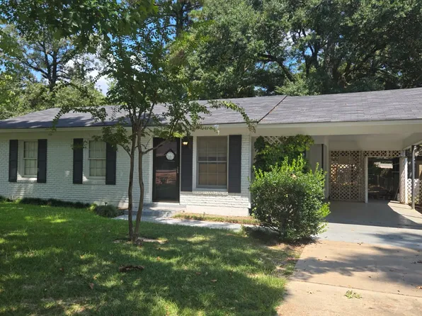 1431 Herbert St, Jena, LA 71342