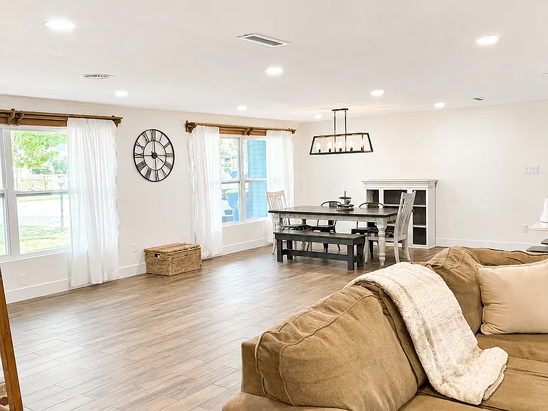 1846 Orange Tree Dr — Photo 14