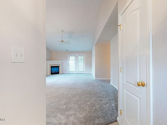 3rd image of 7501 Pony Haven Dr #9
