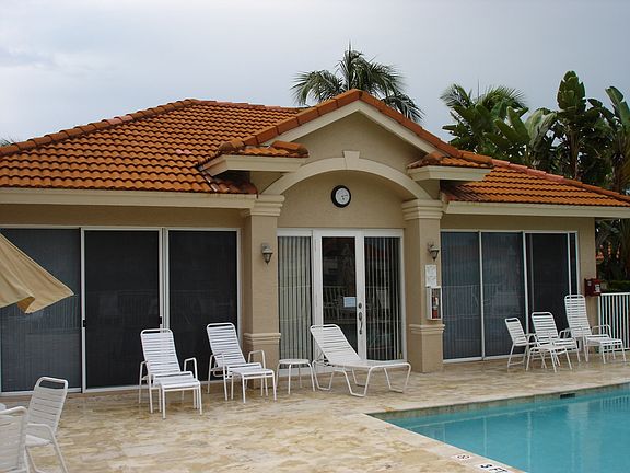 5th image of 640 Club Marco Cir Unit 101