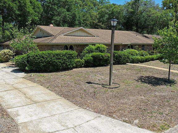 2nd image of 3371 DEBUSSY Road