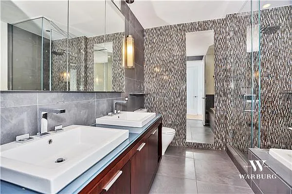 Rented by Warburg | media 51