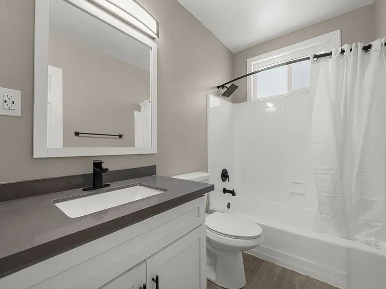 4030 & 4036 S Gelber Pl — Photo 16