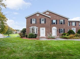 610 Chickering Rd #610, North Andover, MA 01845