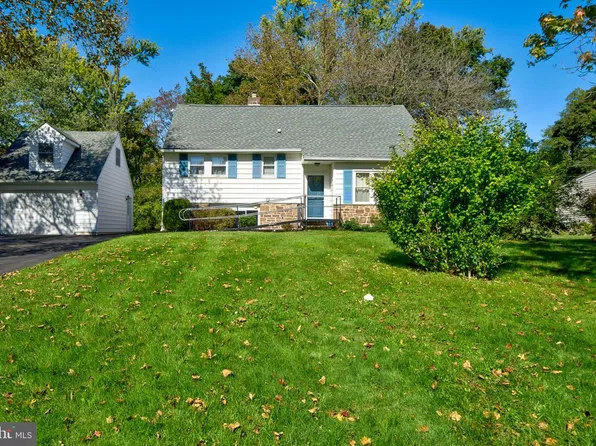 312 Lower Valley Rd, North Wales, PA 19454