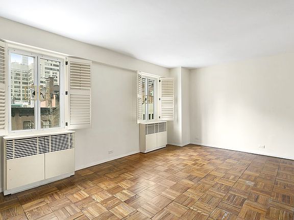 4th image of 140 E 72nd St APT 6B