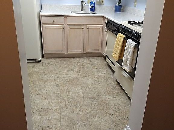 Kitchen from DiningRoom 9x9'