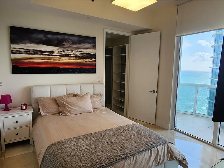 15811 Collins Ave #2802 — Photo 29