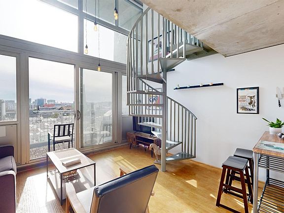 3rd image of 855 Folsom St APT 701