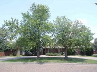 1701 Cain Ave, Clovis, NM 88101