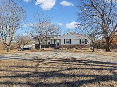360 E 2300th Rd, Edgerton, KS, 66021