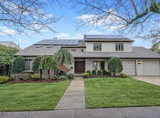 107 Bolivar St, Staten Island, NY 10314