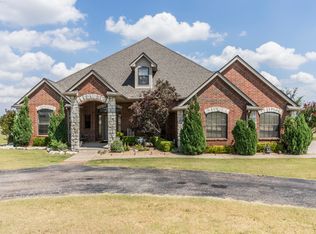 4000 Turtle Crk, Moore, OK 73160