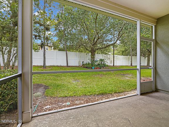 4th image of 6791 Roundleaf Dr