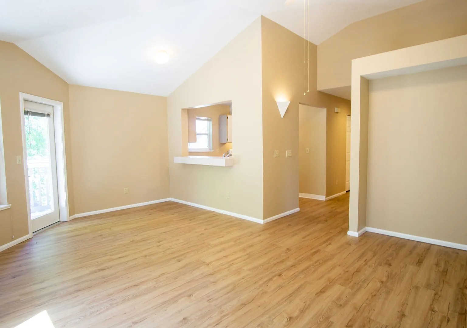 Renovated 2-Bed 2-Bath with Vaulted Ceilings + Private Balcony!! — Photo 2