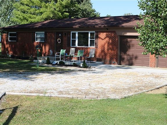 3rd image of 1821 Vickie Dr