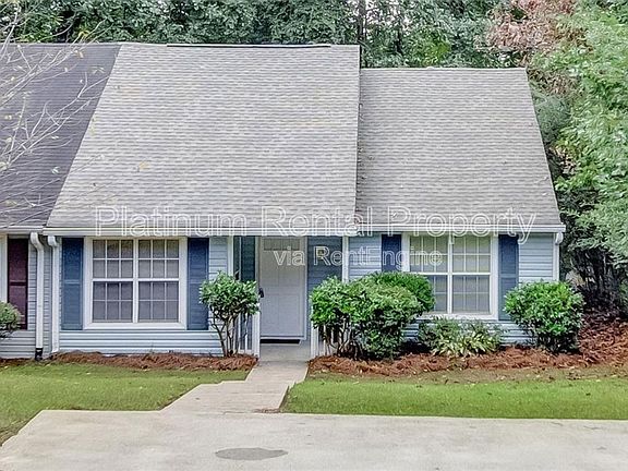 3rd image of 5113 Hill Farm Dr NE