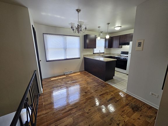 5th image of 8751 W 73rd Pl APT 2