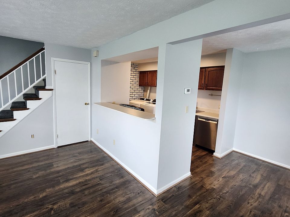 1st image of 235 Canterbury Ln #C