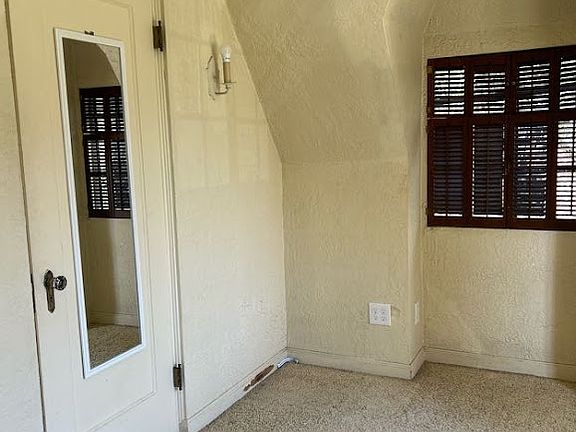 5th image of 121 W Knoles Way #3 & 4
