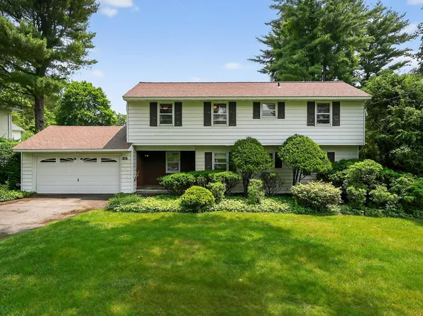 35 Old Farms Road, Poughkeepsie, NY 12603