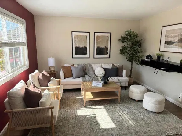 4658 Calle Del Palo, Oceanside, CA 92057