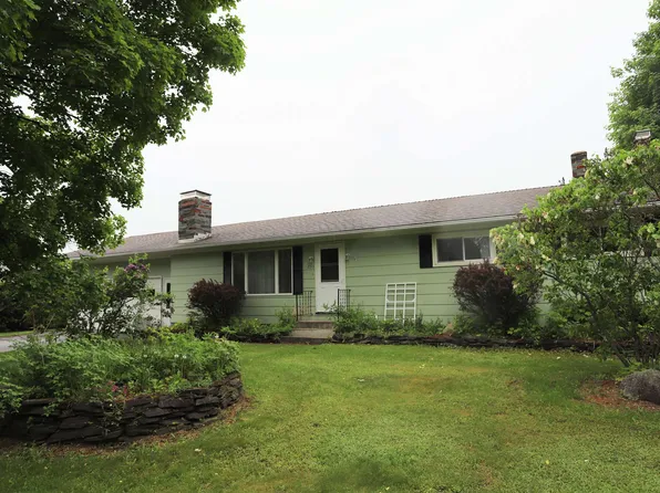 255 Blake Street, Newport City, VT 05855