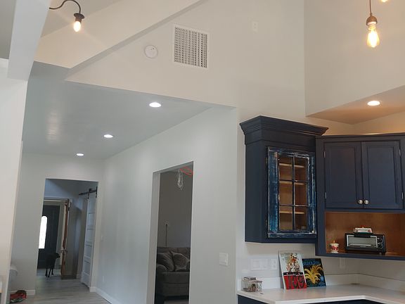 Soaring 16 ft ceilings 