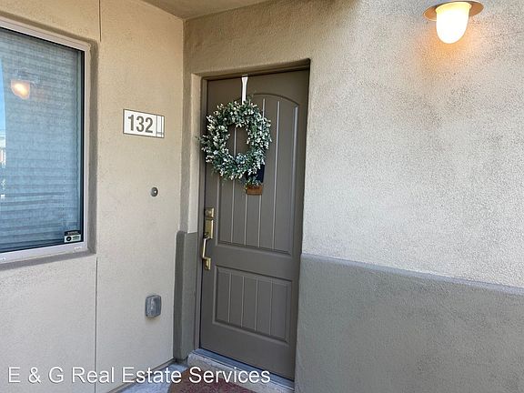 3rd image of 815 E Rose Ln Unit 132