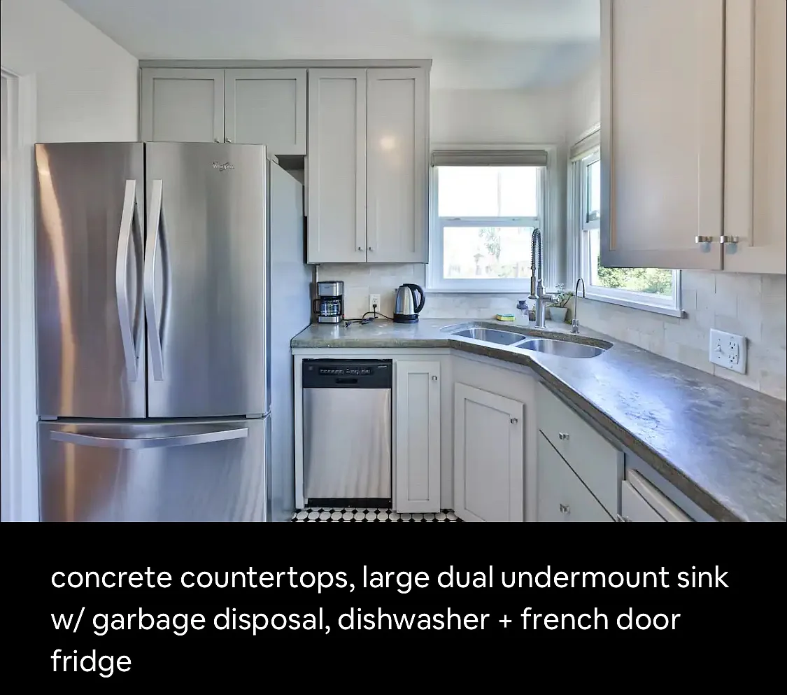 3270 Cedar St — Photo 2