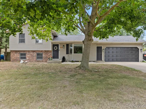 4143 Dennis Ct, Hudsonville, MI 49426