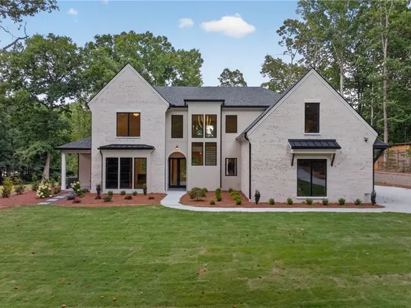 2271 Mitchell Rd, Lawrenceville, GA 30043