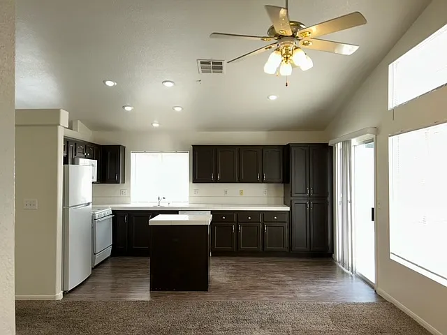 1501 Waterton Dr — Photo 7