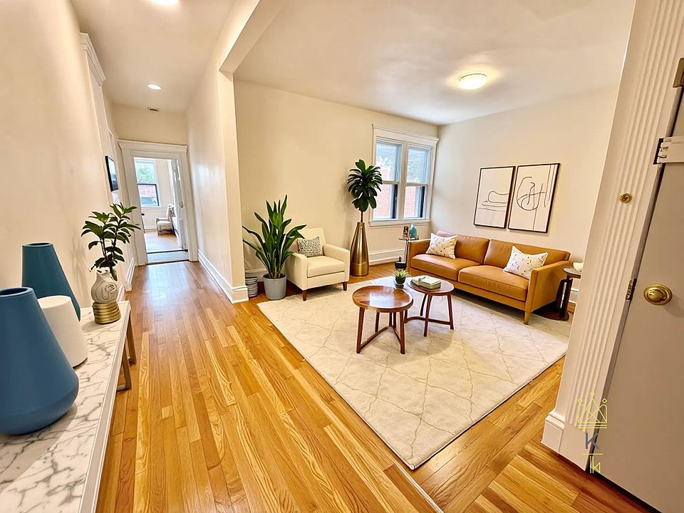 1st image of 1959 Commonwealth Ave APT 6