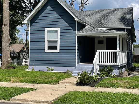 3rd image of 812 W 1st St