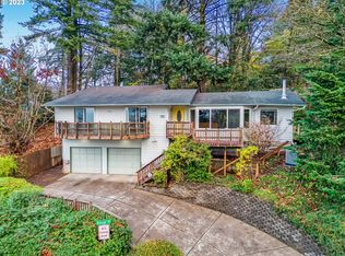 995 Sunset Dr, Springfield, OR 97477