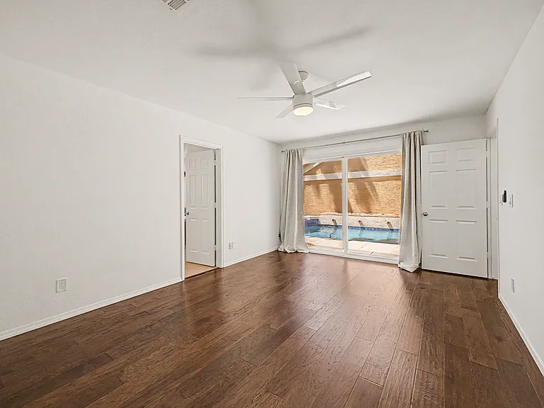 11884 N 112th Way — Photo 14