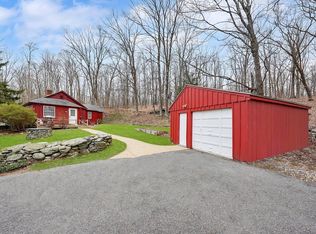 417 Mountain Rd, Wilbraham, MA 01095
