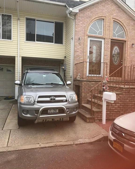 1st image of 36 Pelican Cir