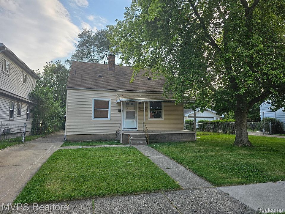 1st image of 19426 Woodside St